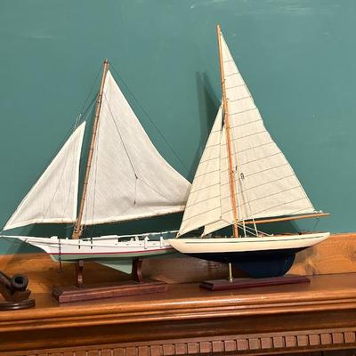 Model sailboat 2 sails 2