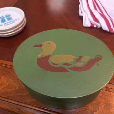 Duck wooden box