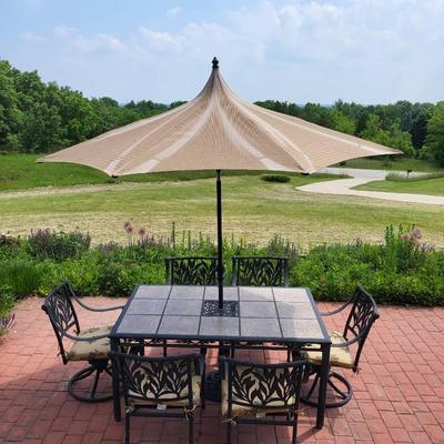 Patio Table w/ Chairs (FP)