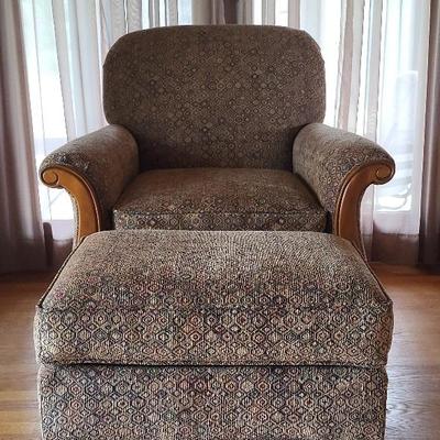 Chair & Ottoman by Fairfield (LR)