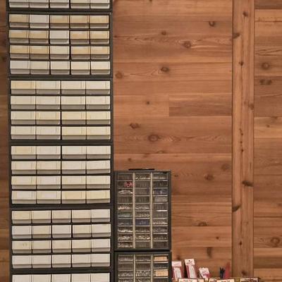 Hardware Storage + (B)