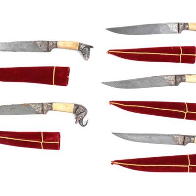Lot 31 5 damascus knives sheath