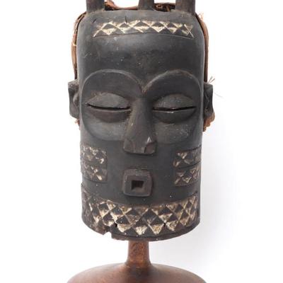 Sale Photo Thumbnail #397: Lot 399 african bene buyonbo mask