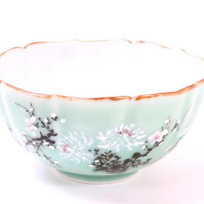 Sale Photo Thumbnail #311: Lot 313 lovely green glazed japanese bowl