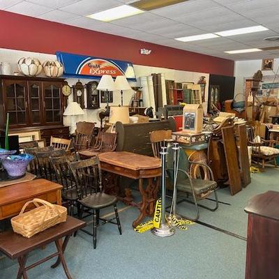 Estate sale photo