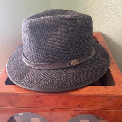 Sale Photo Thumbnail #544