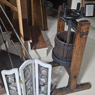 Estate sale photo