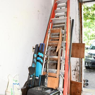 Garage 12)