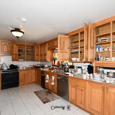 064 kitchen