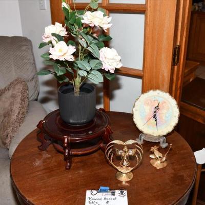 037 living room