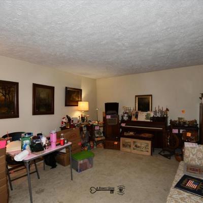 0034 living room