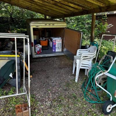 Estate sale photo