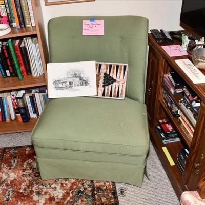 0272 family room