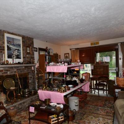 0343 family room