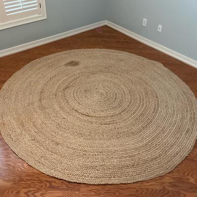 Round Braided Jute Rug