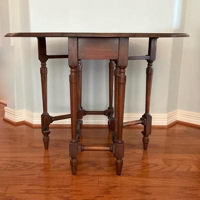 Vintage Gate Leg Table 