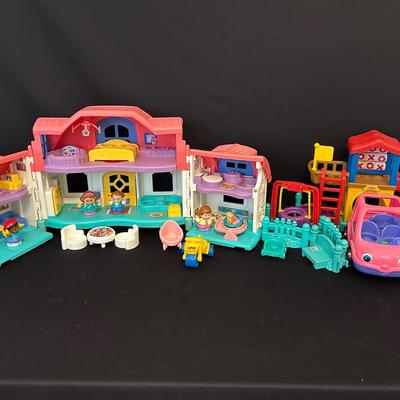 Little People House & Playground 