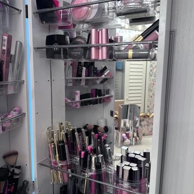 Sale Photo Thumbnail #340