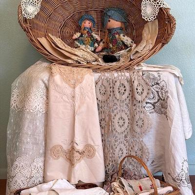Vintage Holly Hobby Dollies & Doileys  