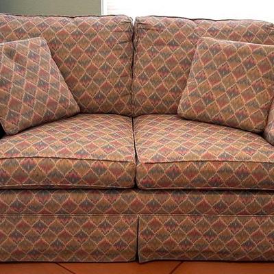 Ethan Allen Love Seat Sofa With Matching Cushions