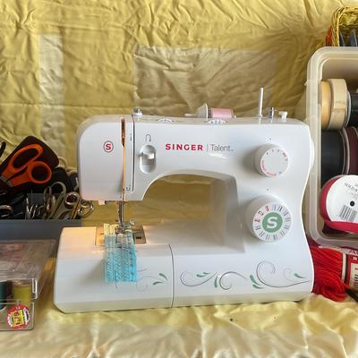 Singer talent Machine And Sewing Supplies 