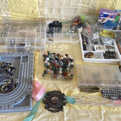 Jewelry Making / Beading Supplies