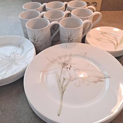 Corelle Tableware Set