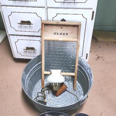 Porcelain Coated (Crab) Pot, Glass Washboard, And Other Vintage Garage Finds!