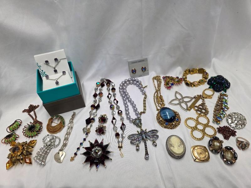 Sale Photo Thumbnail #56