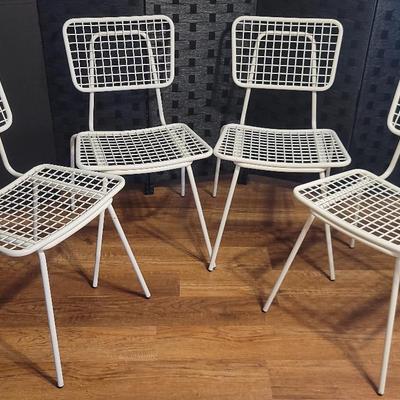Heavy Commercial White Metal Grid Outdoor Chairs (4)