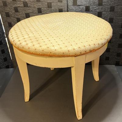Wide Vanity Stool with Spinning Seat