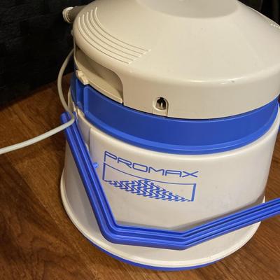 Bissell Promax Plus Vacuum (extra attachments not in photos)