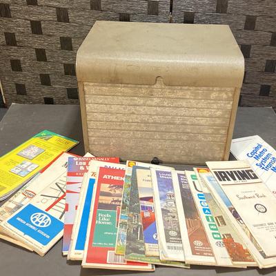 Vintage  Metal Roll Top Office Organizer & USA / Mexico Maps 
