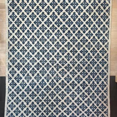 Vintage 98" X 142" Wool And Silk Blend Blue And White Geometric Area Rug With Fringe