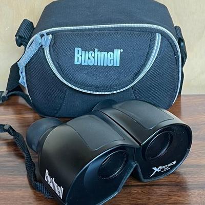Bushnell Xtra-wide 900 Foot Field Of View Binoculars With Soft Case