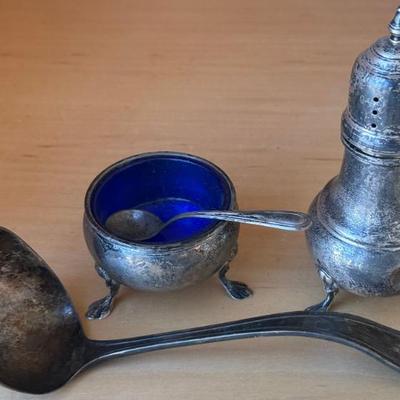 Sterling Silver Ladle, Sterling Salt & Spoon, & A Single Sterling Shaker - 135 Grams 