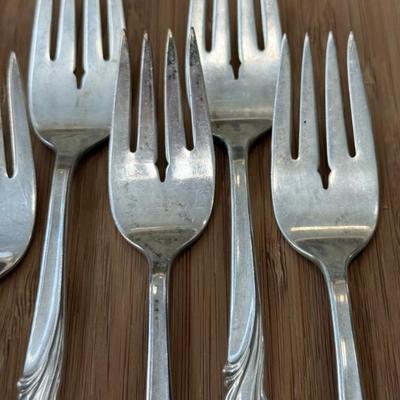 (6) International Sterling Silver Rhapsody Pattern 6.5" Salad Forks - 262 Grams Total