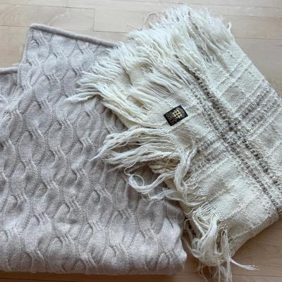 (2) Throws - Bemboka Angora And Wool Preshrunk, Nantucket Kennenbuk Cuality Throw With Fringe 