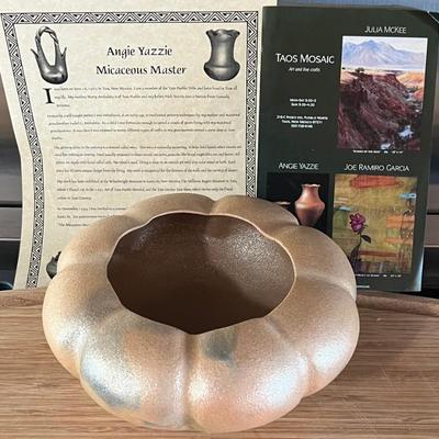 Angie Yazzie 1998 Taos Pueblo Signed Pot With Paperwork