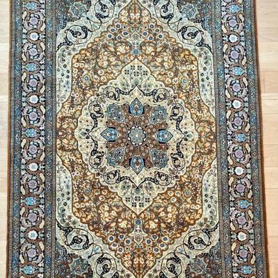 Pretty Vintage 85" X 53.5" Silk And Cotton Blend Kilim Rug With Fringe