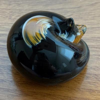 Signed Nunwell Art Glass Hand Blown Sleeping Cat Paper Weight