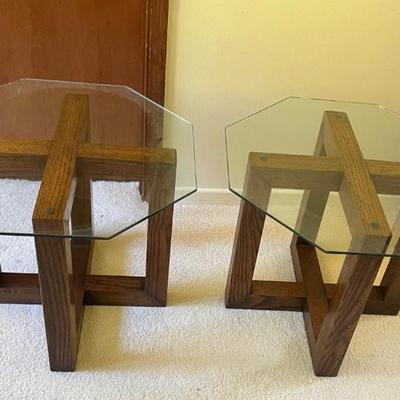 LLS085 2 Octagon Glass Tables/Night Stands + Table Covers