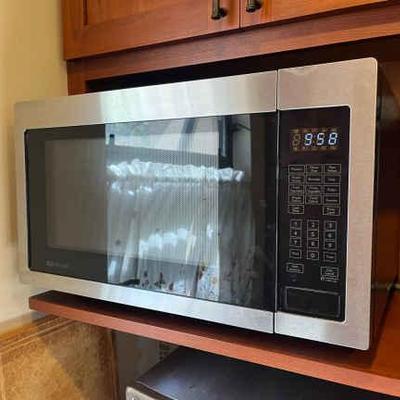 LLS075 Jenn-Air 22" Built-In/ Countertop Microwave Oven