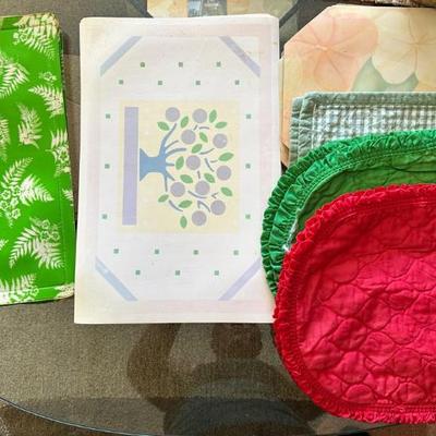 LLS029- Lot Of Tablecloths, Placemats, Potholders, Napkins, Food Trays and Casserole Carrier 