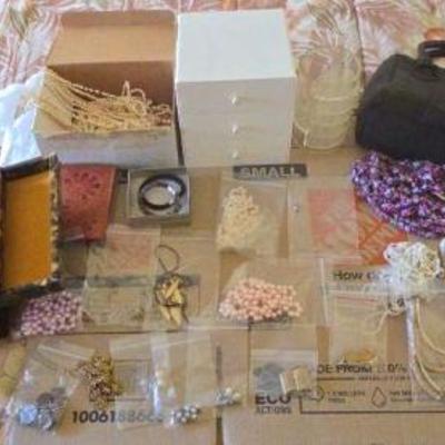 LLS082 Various Jewelry Items Including a shell necklace. Also, Purse, Wallet & Jewlery Holders