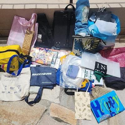 LLS049 - Assorted Bags
