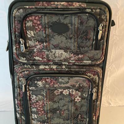 Vintage Atlantic Floral Rolling Suitcase
