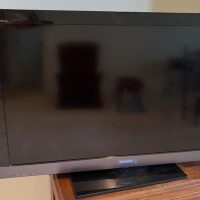40” Sony Bravia TV