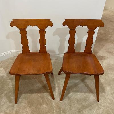 Vintage MCM Solid Rock Maple Chairs (Vermont) Sweat Comings