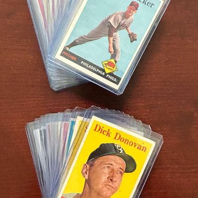 23 Late 50s Early 60s Vintage Baseball Cards - Commons and Minor Stars